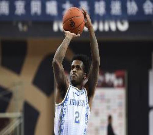 NBC：布莱克尼被指控操纵比赛23年时赌徒送将近20万美元违法所得