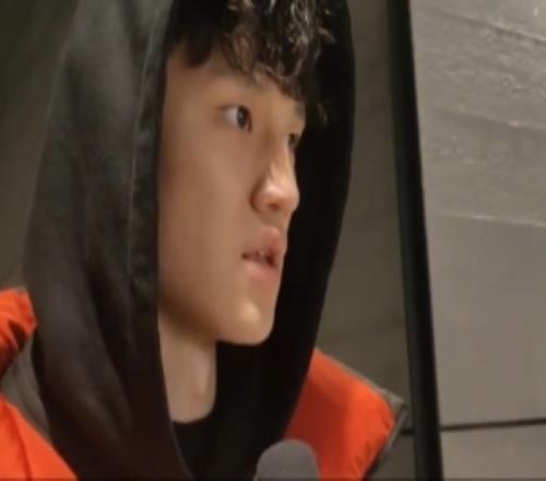 曾凡博：左手食指发不了力对山西无特别情绪目标是赛季保持健康