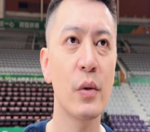 杨鸣：对赵继伟伤势有顾虑考虑球队现况&状态后复出时间有限制
