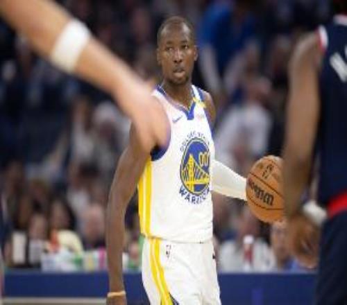 TA：国王撤回了蒙克+前12顺位保护首轮的报价觉得库明加不值首轮