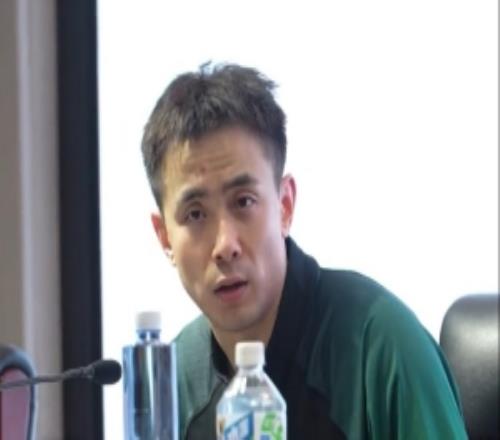 赵继伟：两个月恢复期很漫长看着球队训练备战我也很着急