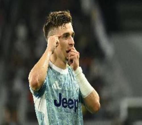 米体：斯帕莱蒂昨天给尤文放假一天，孔塞桑接近回归加蒂仍需等待