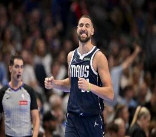 表现很不错！克莱半场11中6拿到15分5助三分8中3&正负值+24