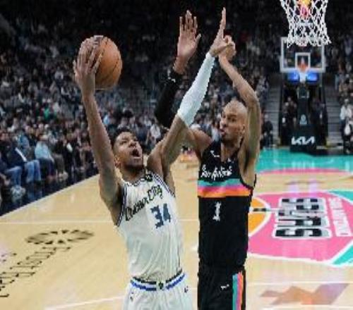 字母哥谈文班：他只要保持健康就是联盟的未来天空才是极限