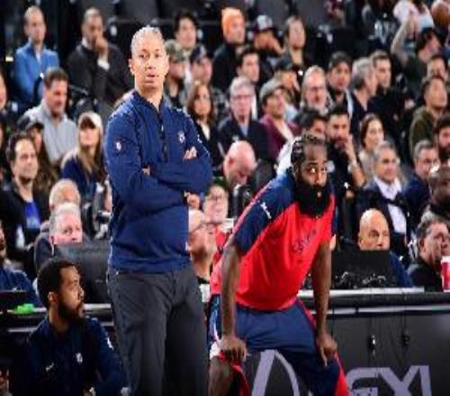 过山车！快船上半赛程表现：开局32接319灾难表现再122复苏