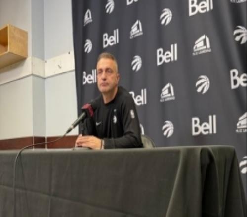 不敌快船！猛龙主教练谈最后得分困难：对手有太多非法拉拽和抱人