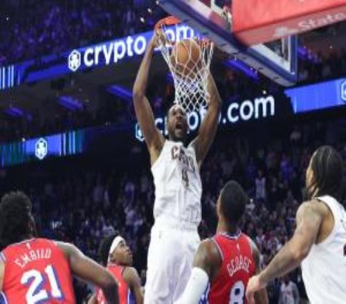 太刺激了！泰森助攻莫布里扣篮准绝杀！马克西超远三分反绝杀不进