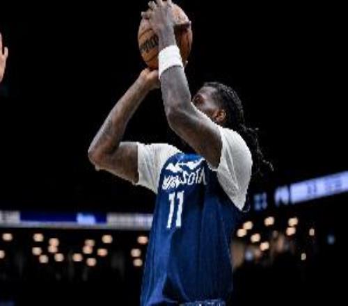 攻坚利器！纳兹里德半场8中6砍下17分6板三分4中3