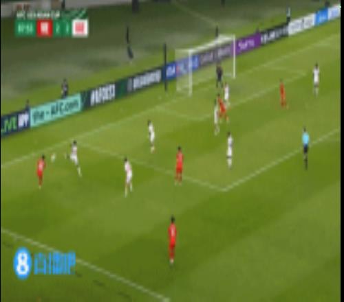 险些绝杀！越南U23第88分钟禁区内近距离头球攻门被门将神勇扑出