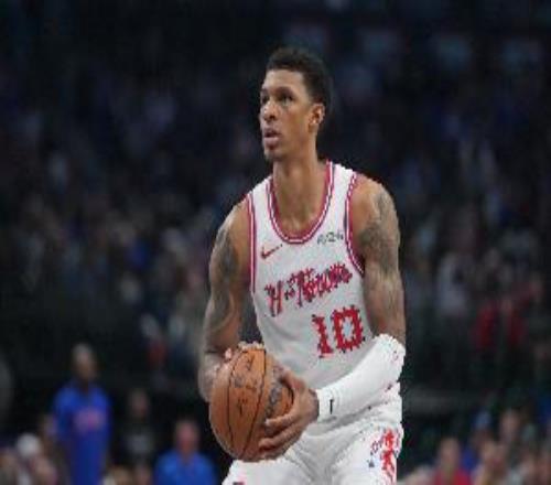 进攻端毫无建树！小贾巴里半场6投全铁仅得到3篮板3盖帽