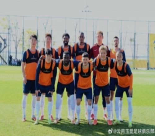 热身赛云南玉昆3比0无锡吴钩，韩子龙、叶楚贵与赵宇豪各入一球