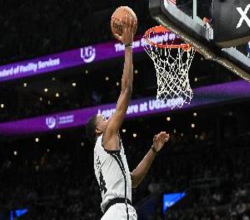 两双进账！福克斯17中10高效得到25分3板12助突破分球没法防