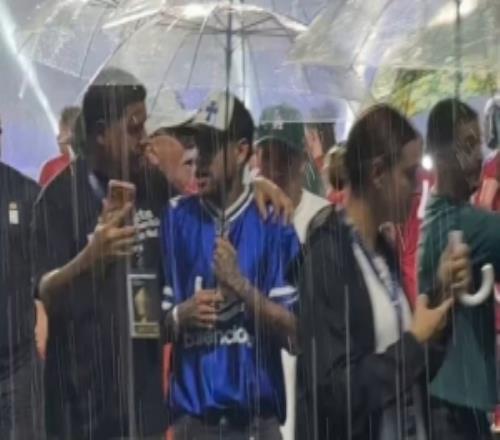 内马尔现场观战国王联赛世界杯决赛，巴西62击败智利夺冠