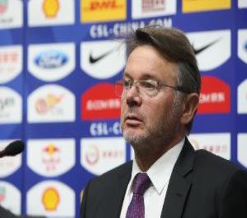 特鲁西埃：U23国足与越南队风格截然不同，两队均有赢球机会