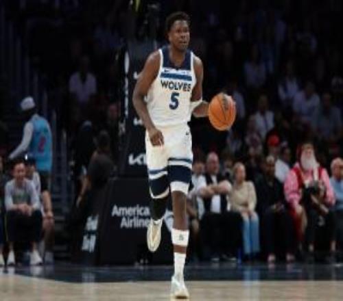 生涯新高成空砍！爱德华兹复出末节连进高难三分爆砍55分险造逆转