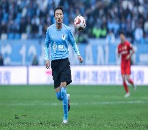 博主：晋鹏翔确认加盟重庆铜梁龙，对他感兴趣的还有辽宁铁人