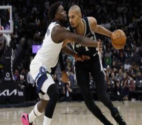 爱德华兹说总有一天要隔扣你文班：我接受挑战争取帽他更多次