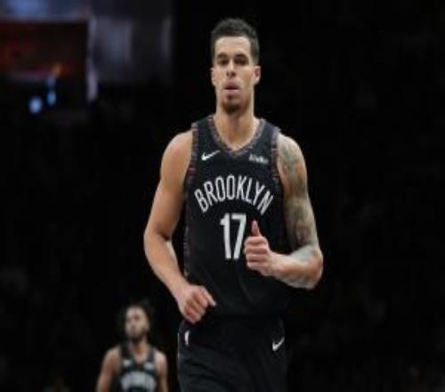 记者：勇士和篮网在“酝酿”迈克尔波特交易或是一笔多方交易