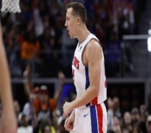 正负值+32最高！邓罗半场7中4拿到10分2板三分4中2