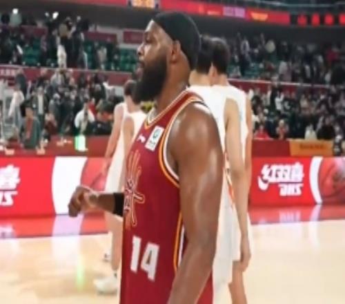 表现相当全面！奈特14中9贡献23分8篮板7助攻三分7中4&正负值+13