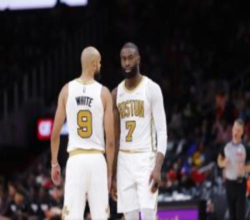 残暴！凯尔特人本场一度领先老鹰43分第二节单节轰下52分