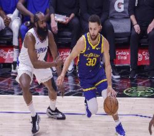 近10年关键三分榜：库里154球断档第1利拉德第2老詹第3哈登第4