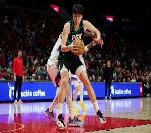 赵继伟拼凑CBA完美球员：运球郭艾伦球商杨瀚森弹跳&颜值张镇麟