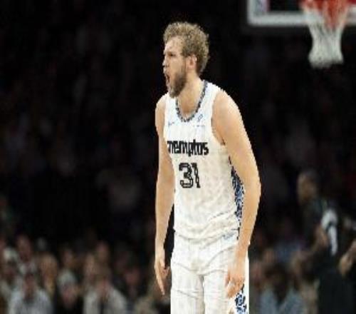 高效全能！兰代尔11中9贡献21分8板3助1断2帽三分2中1