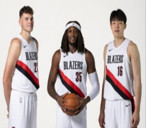 解说：克林根简直是内线一霸&让国王非常头疼小杨暴露问题还得练