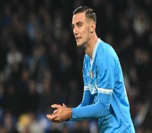 罗马诺：租借+非强制买断，森林正和那不勒斯谈判引进卢卡