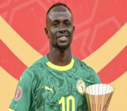 已是传奇！33岁马内收获第2座非洲杯冠军，生涯包揽欧冠英超德甲