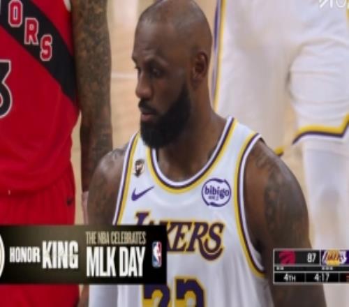 征服球迷！第四节詹姆斯罚球时湖人主场喊起MVP的呼声