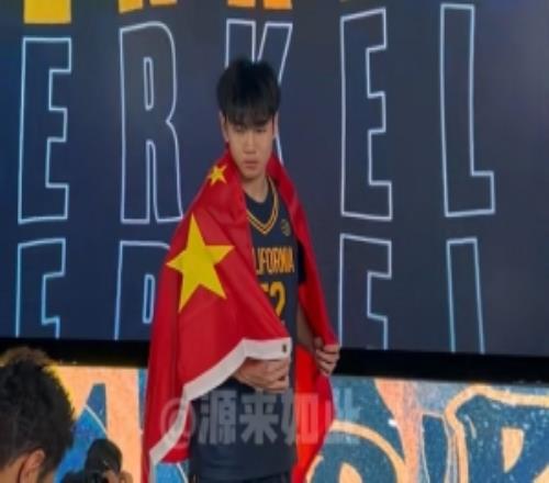 会选择这所大学吗张博源拍摄伯克利分校访校定妆照花絮