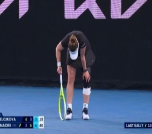 两届大满贯得主克雷吉茨科娃遭遇施耐德逆转，止步澳网女单首轮