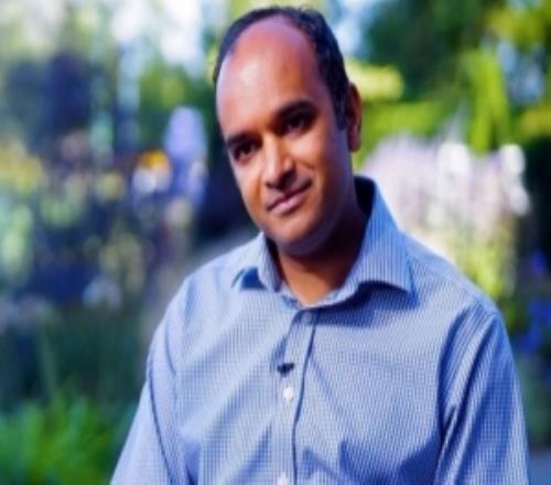 TA：热刺球迷上周再次组织抗议活动，要求母公司ENIC滚蛋