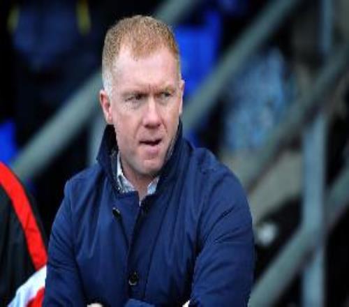 记者：斯科尔斯对利马嘲讽越界，就像基恩对卡里克妻子的低级攻击