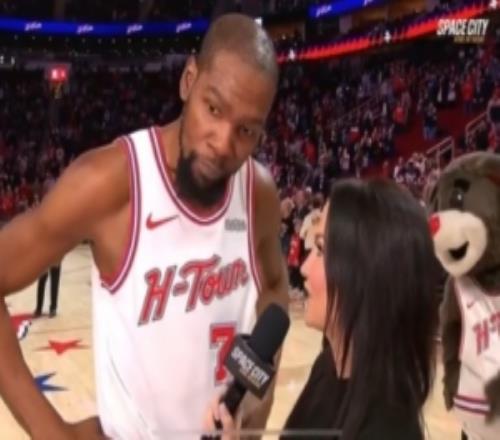 KD谈里程碑：德克是我仰望的人能在主场达成这项成就感觉太棒了