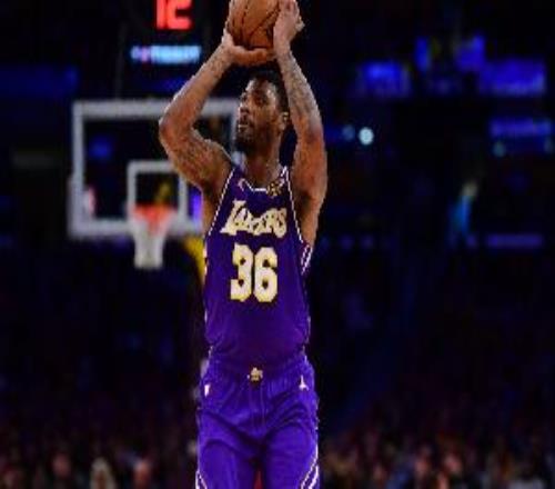 又香又臭！斯玛特6中3得8分5板3助1断出现了全队最高5失误