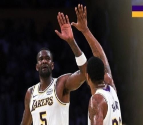 统治者顿！湖人发布赢球海报：艾顿封面人物斯玛特击掌也入镜