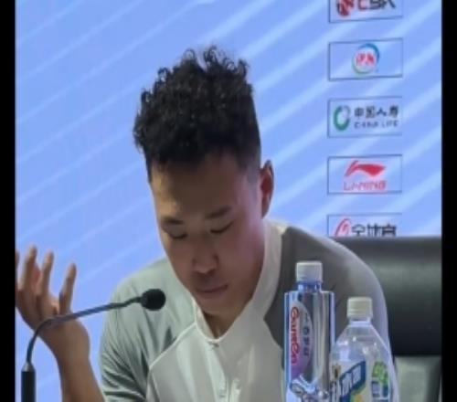 贺希宁：这是团队的胜利我们在客场比以往更有赢下强队的决心