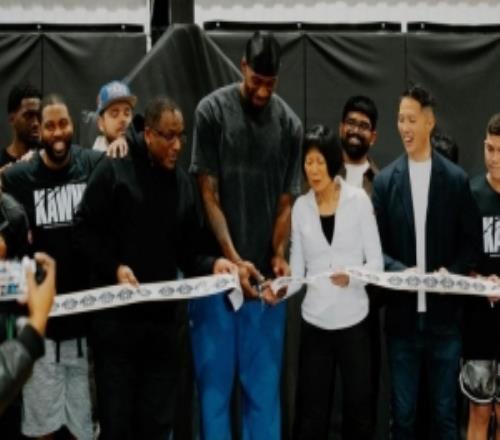 小卡：你比自己想象中更强大身处困境要保持专注并相信自己