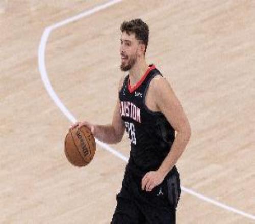 效率太低！申京半场7中2仅拿6分2板3助2断