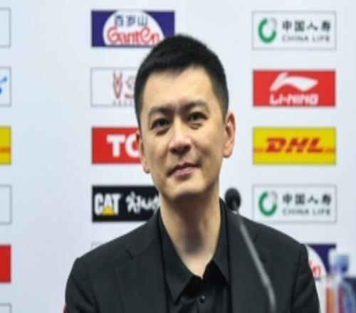 杨鸣：下一场比赛可能只有2个外援参赛希望国内球员承担更多责任