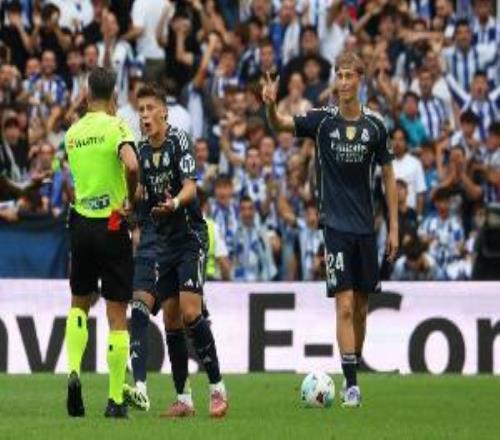 专家：皇马要签下一名中卫帮助赫伊森适应，若出售收回投资很容易