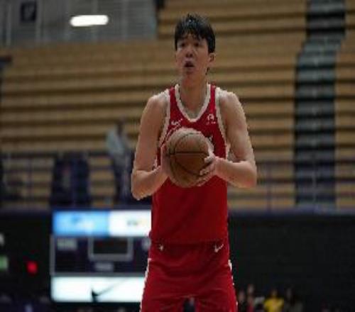 7天6赛累爆了！杨瀚森7中4砍19分5板1助1断1帽+4犯规8失误