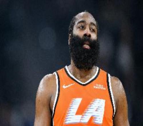 惨不忍睹！快船全队三分28投仅5中命中率低至17.9%