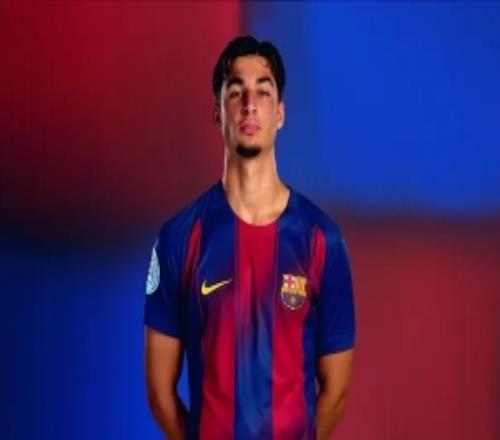 世体：吸引多支球队兴趣，巴萨17岁小将吉列费尔南德斯考虑未来