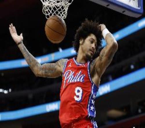 活力满满！乌布雷战旧主首节8中4&三分6中3砍下11分2抢断