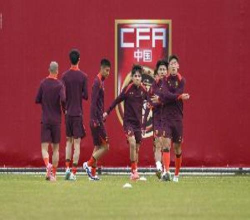 应国际足联邀请，中国国家男子足球队将于3月参加两场系列赛