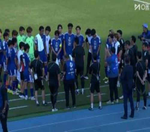 晋级决赛！赛后日本U23全队围在一起，教练总结比赛